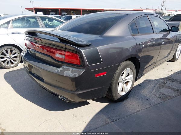 2014 DODGE CHARGER SE — I4
