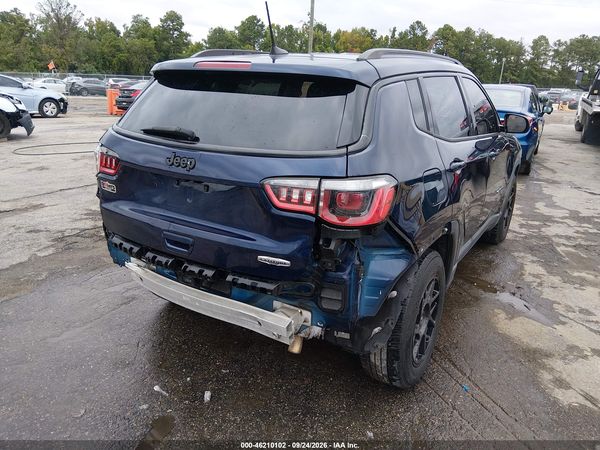 2017 JEEP NEW COMPASS LATITUDE FWD — I4