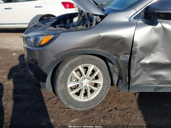 2018 KIA SORENTO 2.4L LX — I6