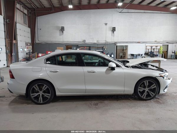 2021 VOLVO S60 T6 INSCRIPTION — I116