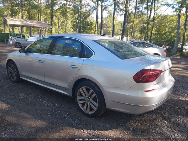2017 VOLKSWAGEN PASSAT 1.8T SE — I3