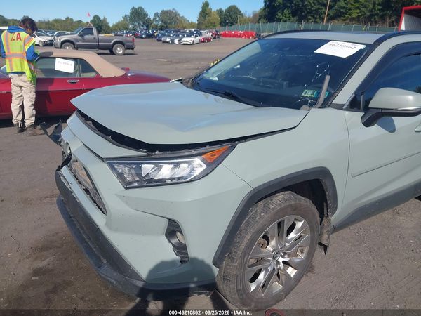 2020 TOYOTA RAV4 XLE PREMIUM — I6