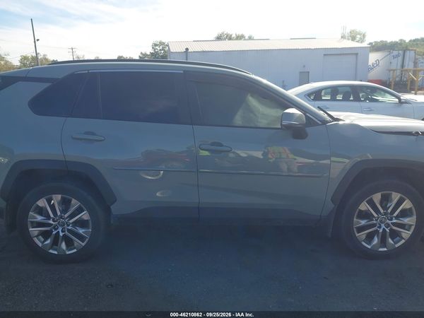 2020 TOYOTA RAV4 XLE PREMIUM — I116