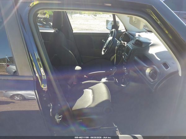 2017 JEEP RENEGADE LATITUDE 4X4 — I5
