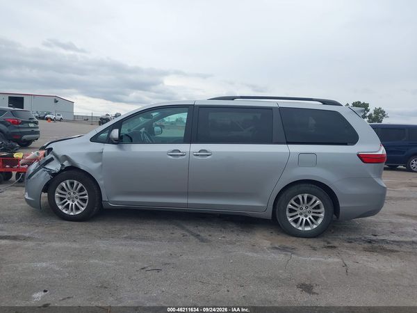 2016 TOYOTA SIENNA XLE 8 PASSENGER — I117