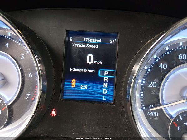 2014 CHRYSLER 300 — I118