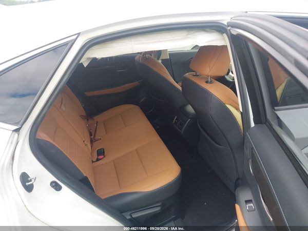 2021 LEXUS NX 300 300 Comfort — I8