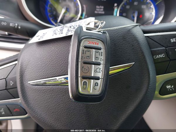 2017 CHRYSLER PACIFICA TOURING-L PLUS — I11