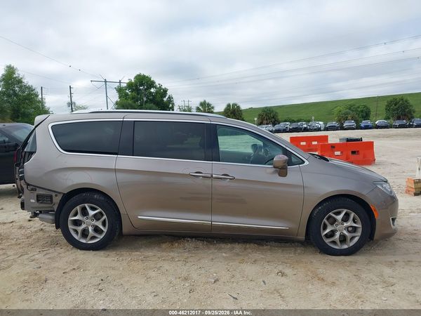 2017 CHRYSLER PACIFICA TOURING-L PLUS — I116