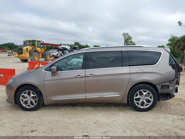 2017 CHRYSLER PACIFICA TOURING-L PLUS — I117