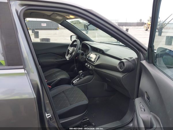 2018 NISSAN KICKS S — I5