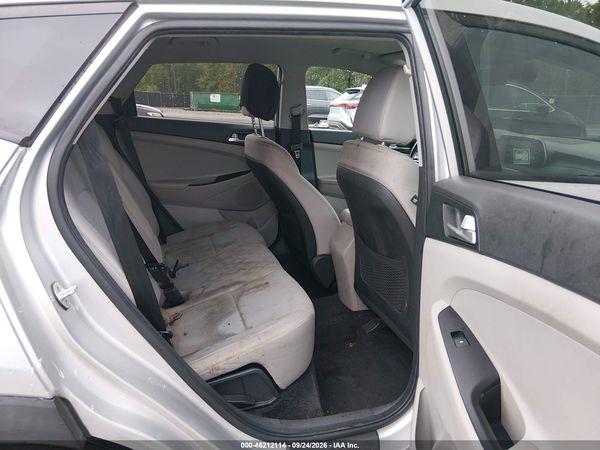 2019 HYUNDAI TUCSON SE — I8