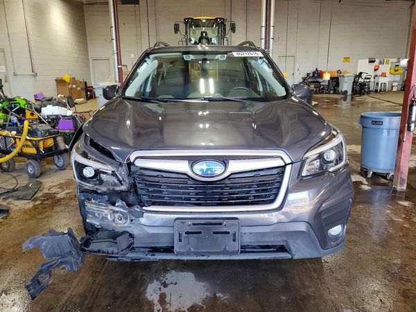 2021 SUBARU FORESTER