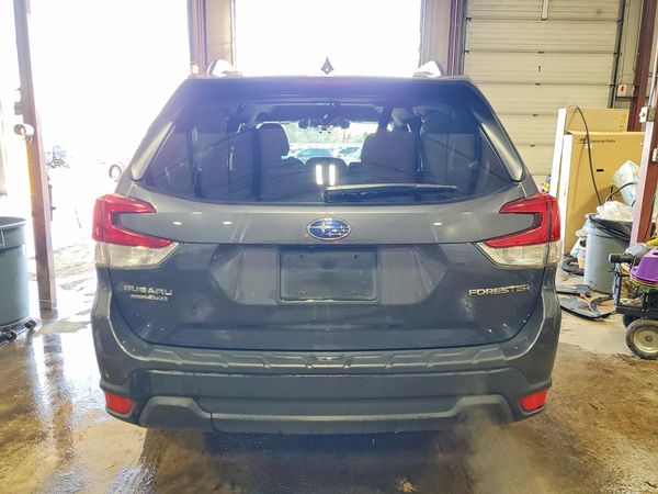 2021 SUBARU FORESTER