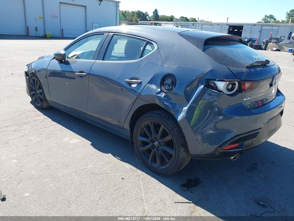 2022 MAZDA MAZDA3 CARBON EDITION — I3