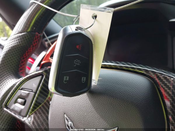 2015 CHEVROLET CORVETTE STINGRAY — I11