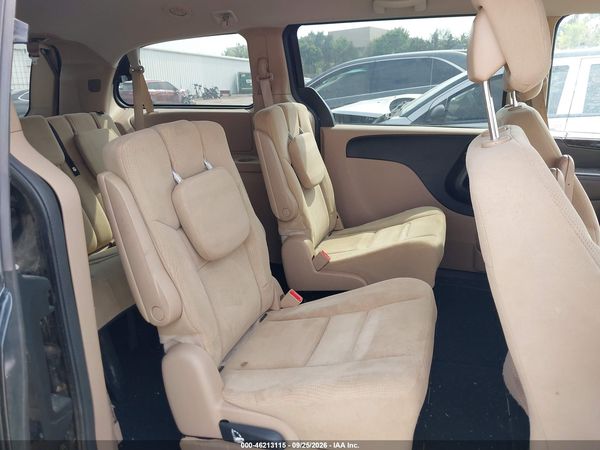 2016 DODGE GRAND CARAVAN SXT — I8