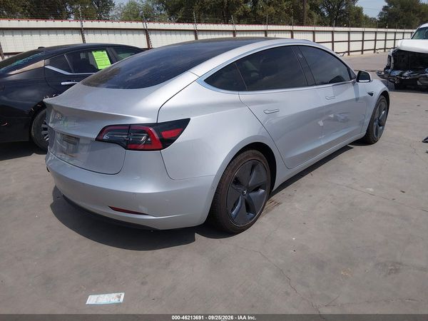 2018 TESLA MODELO 3 — I4