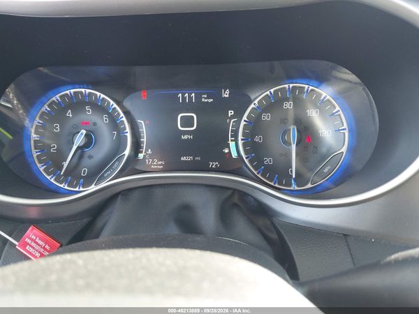 2023 CHRYSLER PACIFICA TOURING L — I7