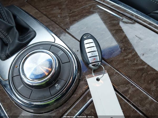 2016 INFINITI QX80 — I11