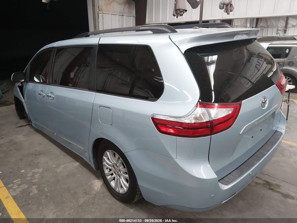 2015 TOYOTA SIENNA XLE PREMIUM 8 PASSENGER — I3