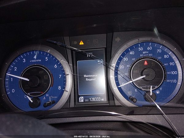 2015 TOYOTA SIENNA XLE PREMIUM 8 PASSENGER — I7