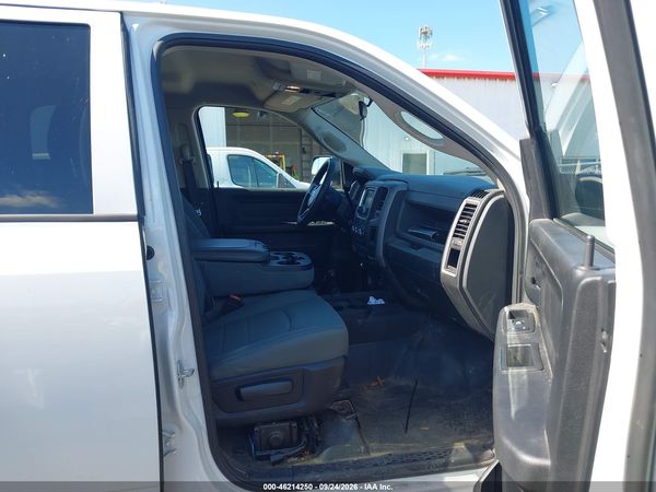2017 RAM 2500 TRADESMAN  4X4 8' BOX — I5