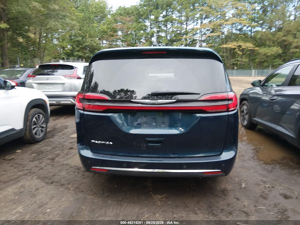 2025 CHRYSLER PACIFICA SELECT — I119