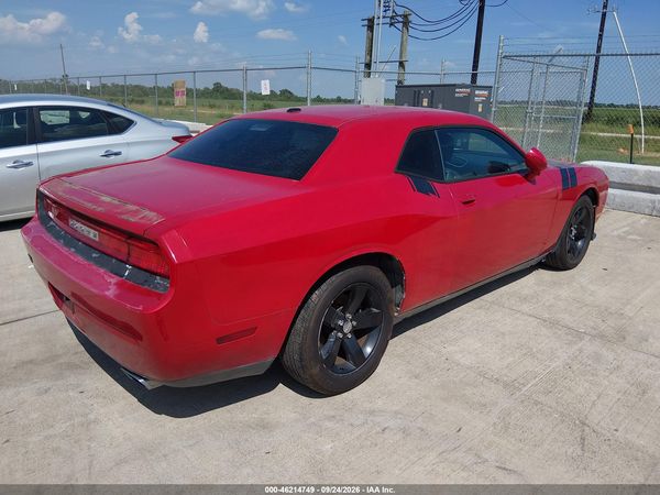 2013 DODGE CHALLENGER SXT — I4