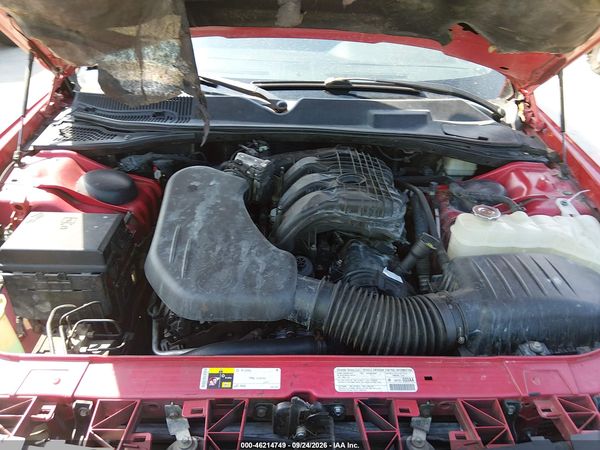 2013 DODGE CHALLENGER SXT — I10