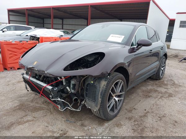 2023 PORSCHE MACAN — I2
