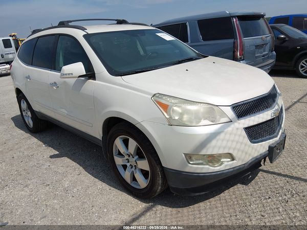 2012 CHEVROLET TRAVERSE 1LT — I1
