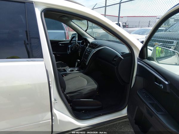 2012 CHEVROLET TRAVERSE 1LT — I5