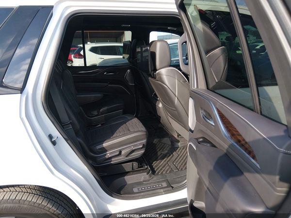 2023 CADILLAC ESCALADE 2WD SPORT PLATINUM — I8