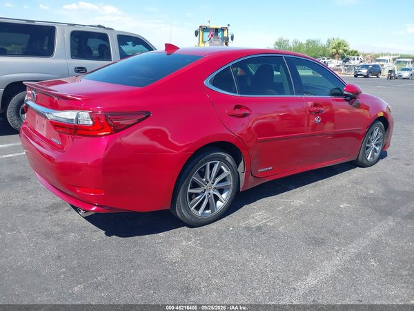 2016 LEXUS ES 300H — I4