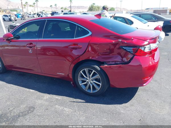 2016 LEXUS ES 300H — I6