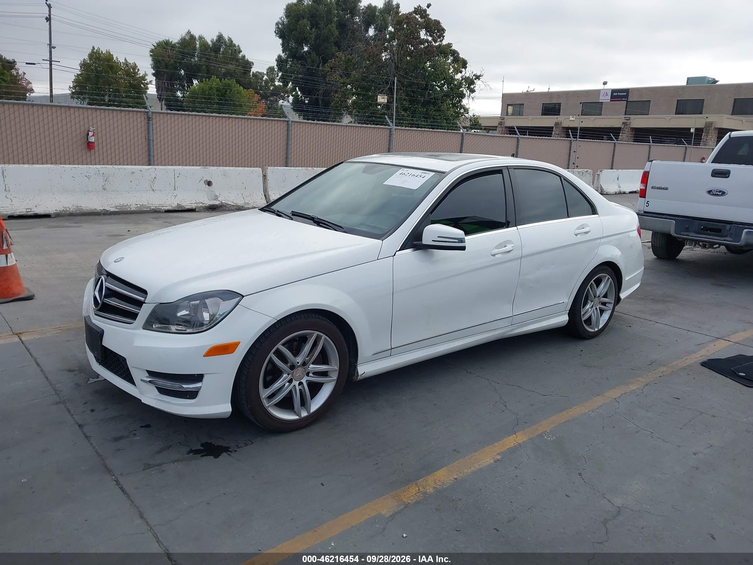2014 MERCEDES-BENZ C 250 SPORT — I2