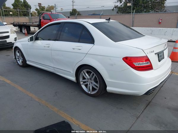 2014 MERCEDES-BENZ C 250 SPORT — I3