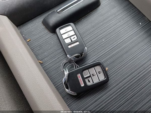 2017 HONDA PILOT EX — I11