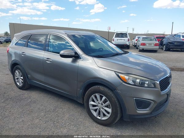 2016 KIA SORENTO 3.3L LX — I1