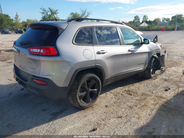 2018 JEEP CHEROKEE LATITUDE 4X4 — I4