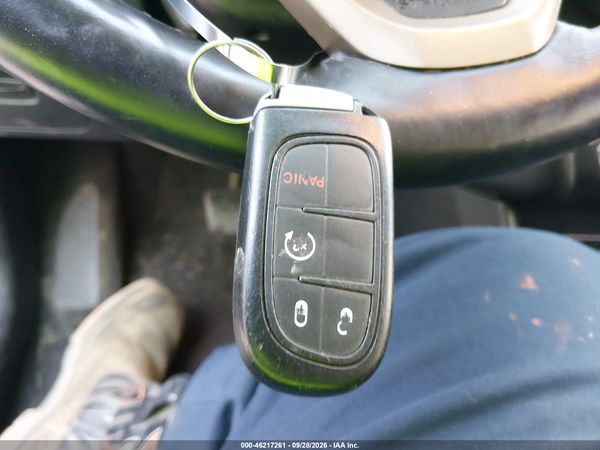 2016 JEEP CHEROKEE LIMITED — I11