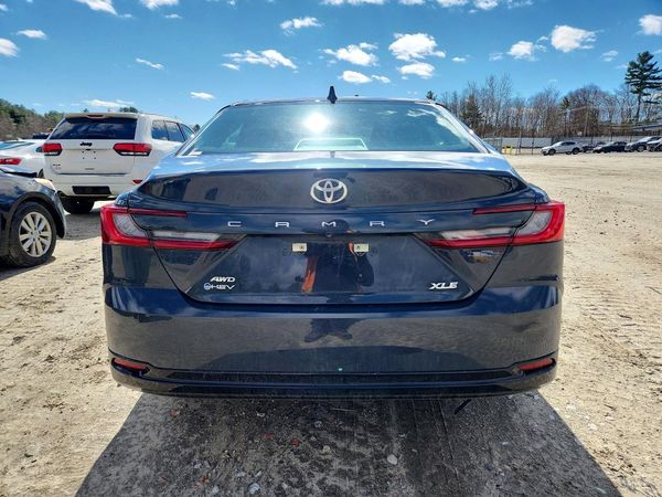 2025 TOYOTA CAMRY