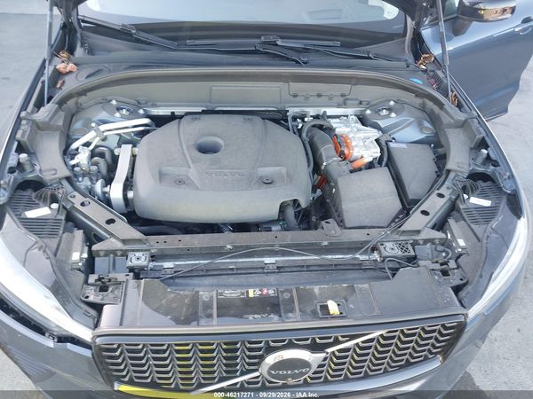 2023 VOLVO XC60 RECHARGE PLUG-IN HYBRID T8 ULTIMATE DARK THEME — I10
