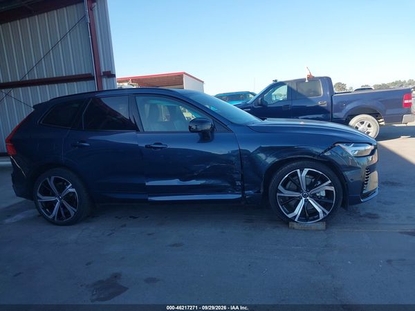 2023 VOLVO XC60 RECHARGE PLUG-IN HYBRID T8 ULTIMATE DARK THEME — I116