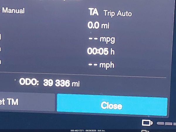 2023 VOLVO XC60 RECHARGE PLUG-IN HYBRID T8 ULTIMATE DARK THEME — I118