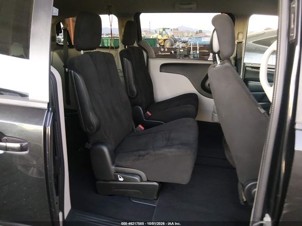 2013 DODGE GRAND CARAVAN SE/SXT — I8