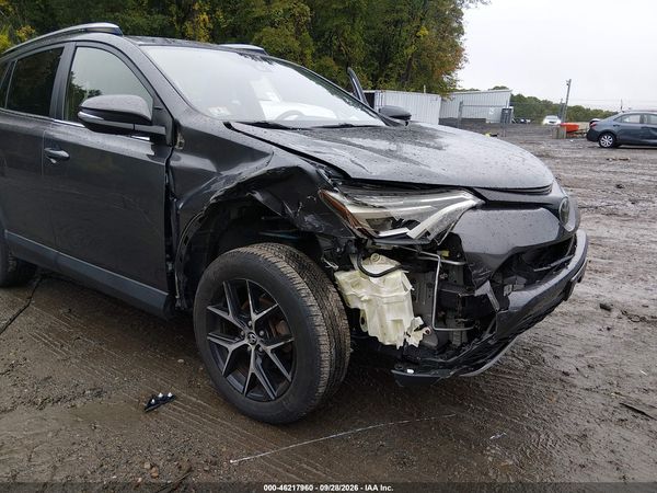 2018 TOYOTA RAV4 SE — I6