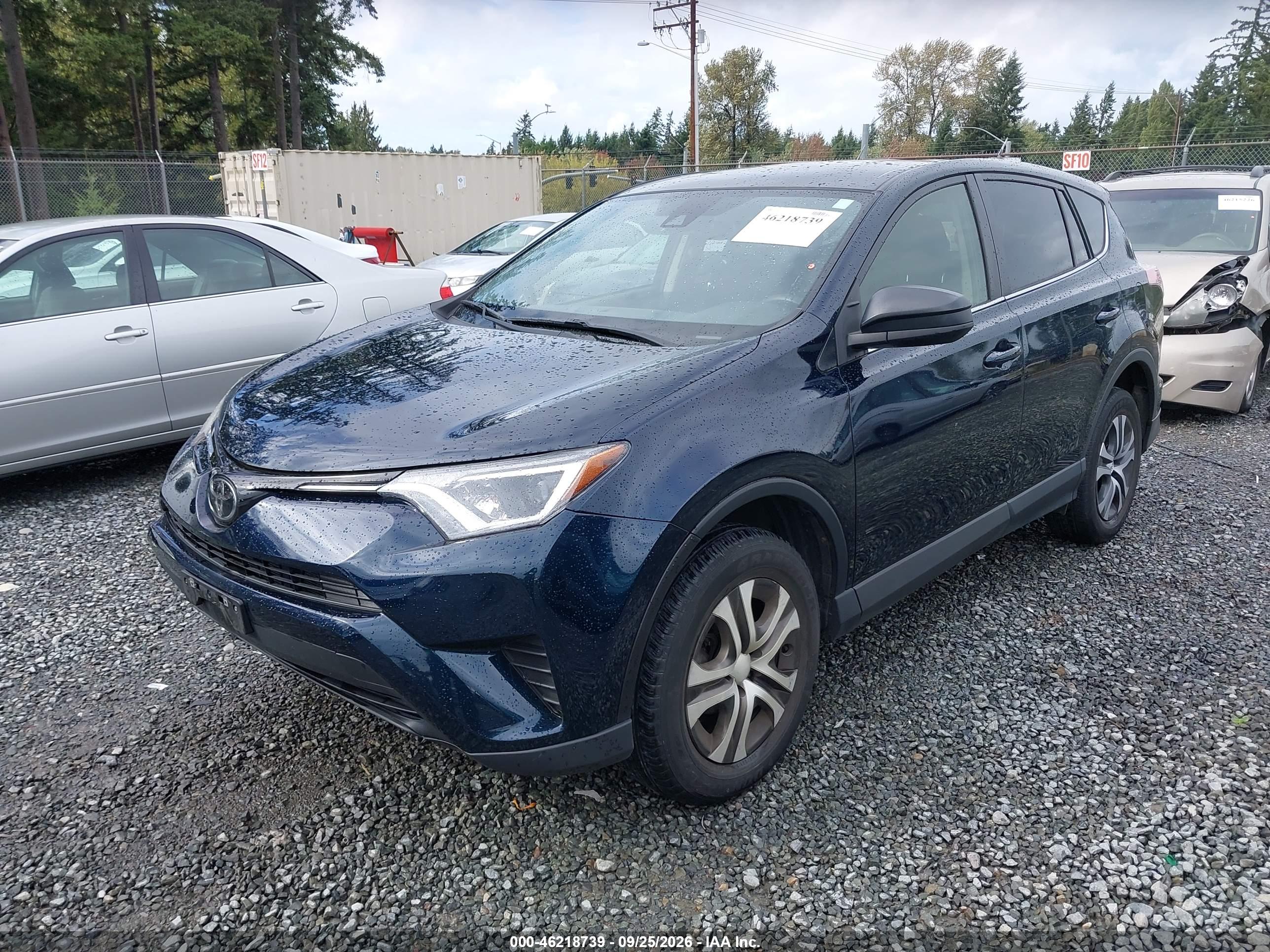 2018 TOYOTA RAV4 LE — I2