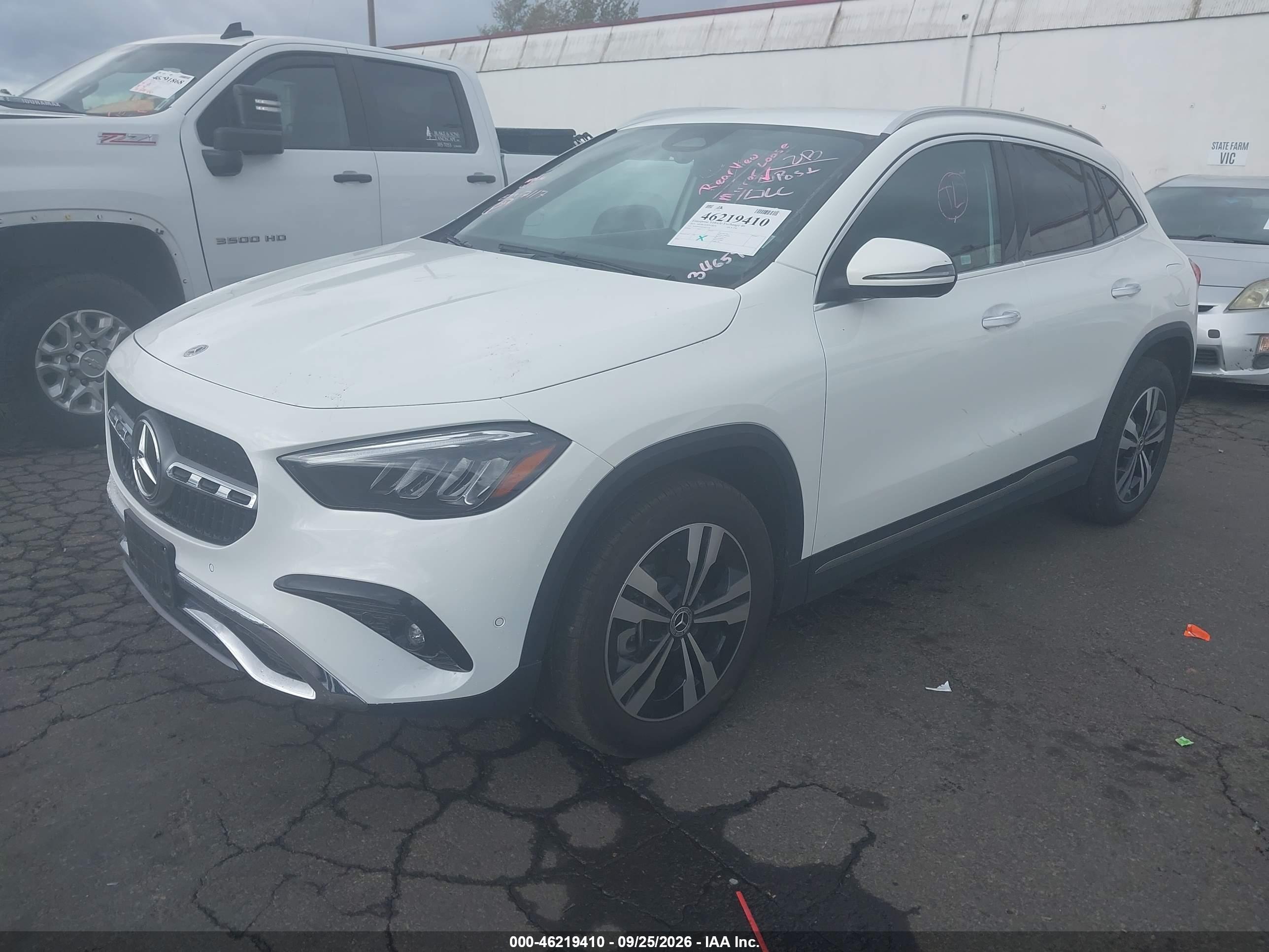 2025 MERCEDES-BENZ GLA 250 4MATIC — I2